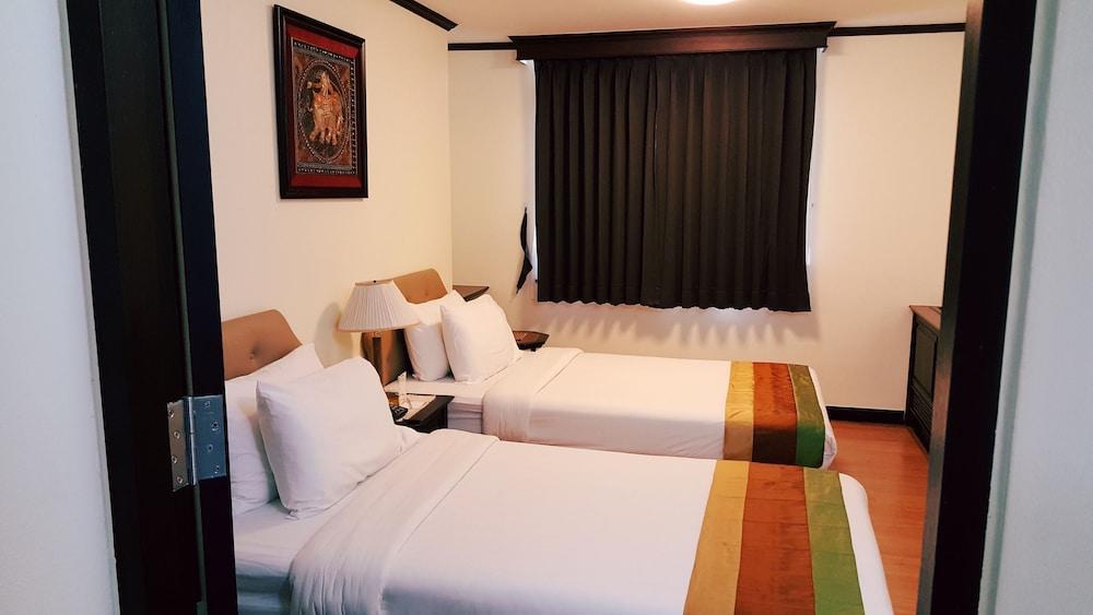 Yellow Ribbon Hills Boutique Suites Μπανγκόκ Εξωτερικό φωτογραφία