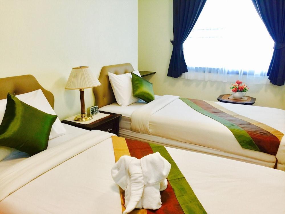Yellow Ribbon Hills Boutique Suites Μπανγκόκ Εξωτερικό φωτογραφία