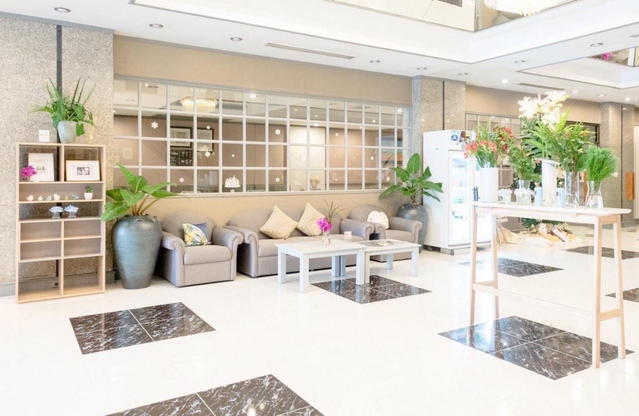 Yellow Ribbon Hills Boutique Suites Μπανγκόκ Εξωτερικό φωτογραφία