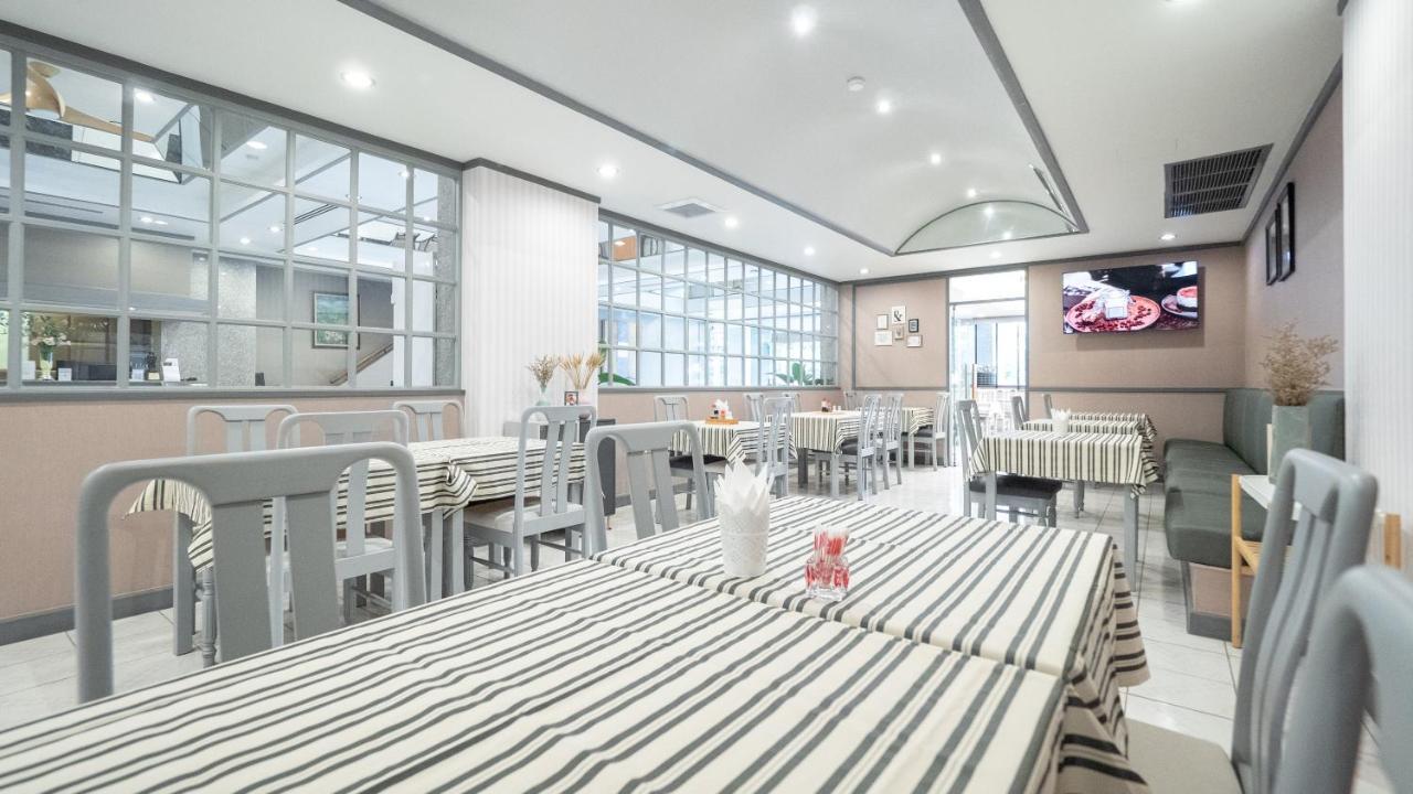 Yellow Ribbon Hills Boutique Suites Μπανγκόκ Εξωτερικό φωτογραφία