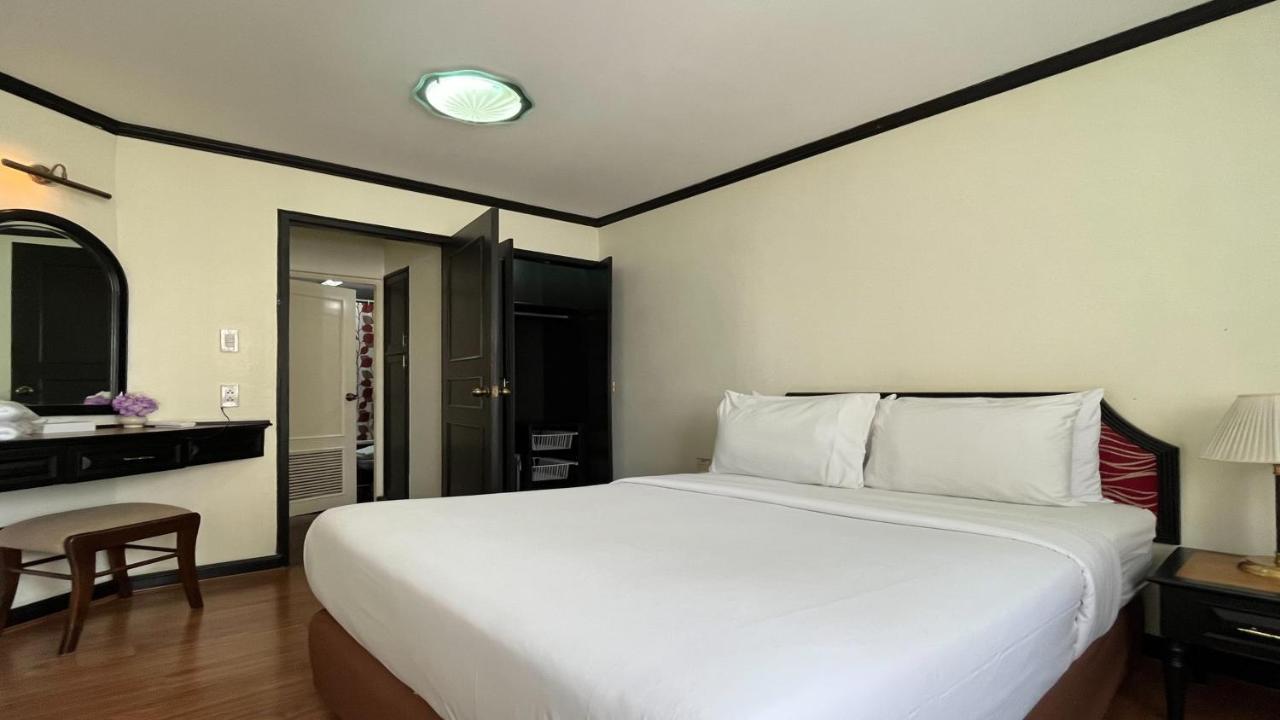 Yellow Ribbon Hills Boutique Suites Μπανγκόκ Εξωτερικό φωτογραφία