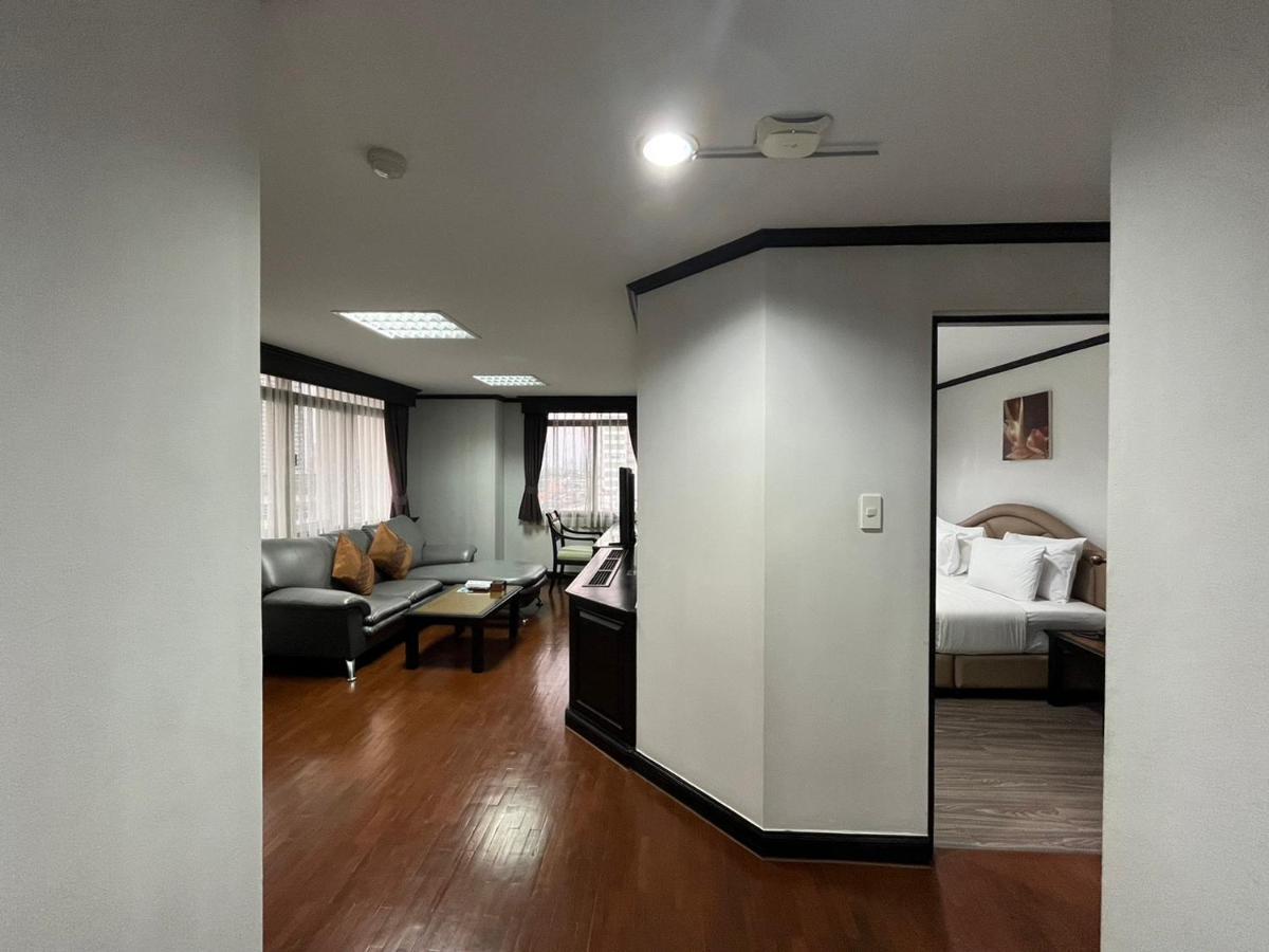Yellow Ribbon Hills Boutique Suites Μπανγκόκ Εξωτερικό φωτογραφία