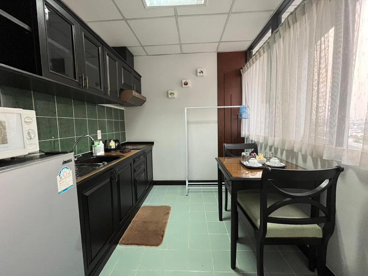 Yellow Ribbon Hills Boutique Suites Μπανγκόκ Εξωτερικό φωτογραφία
