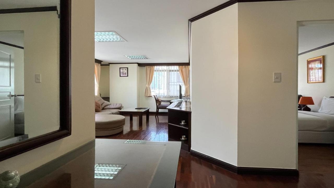 Yellow Ribbon Hills Boutique Suites Μπανγκόκ Εξωτερικό φωτογραφία