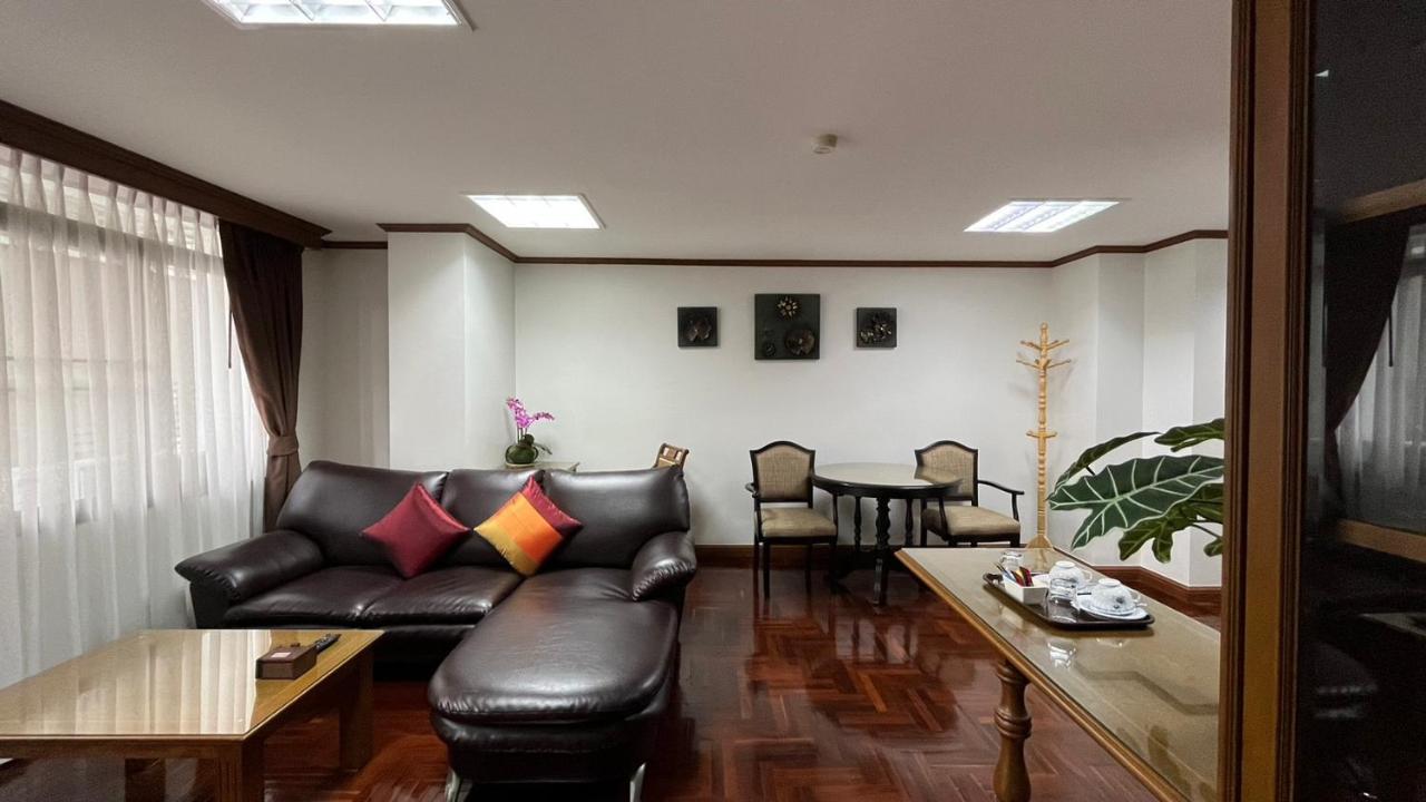 Yellow Ribbon Hills Boutique Suites Μπανγκόκ Εξωτερικό φωτογραφία