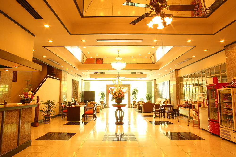 Yellow Ribbon Hills Boutique Suites Μπανγκόκ Εξωτερικό φωτογραφία