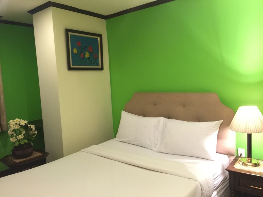 Yellow Ribbon Hills Boutique Suites Μπανγκόκ Εξωτερικό φωτογραφία