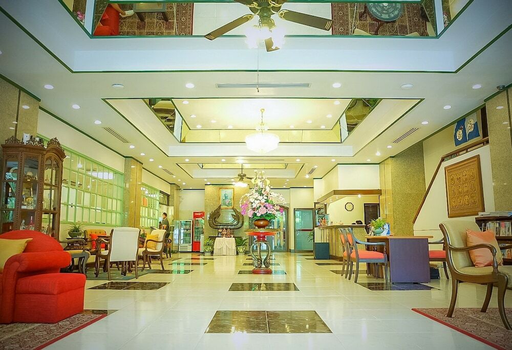 Yellow Ribbon Hills Boutique Suites Μπανγκόκ Εξωτερικό φωτογραφία